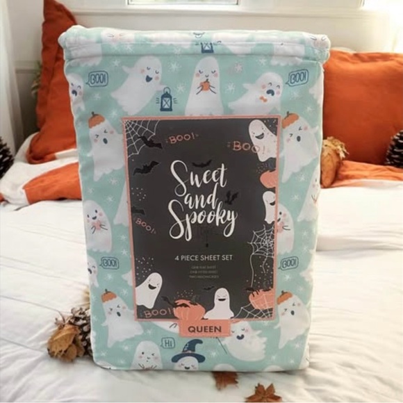 NWT Sweet and Spooky 4-Piece Sheet Set - Picture 1 of 1